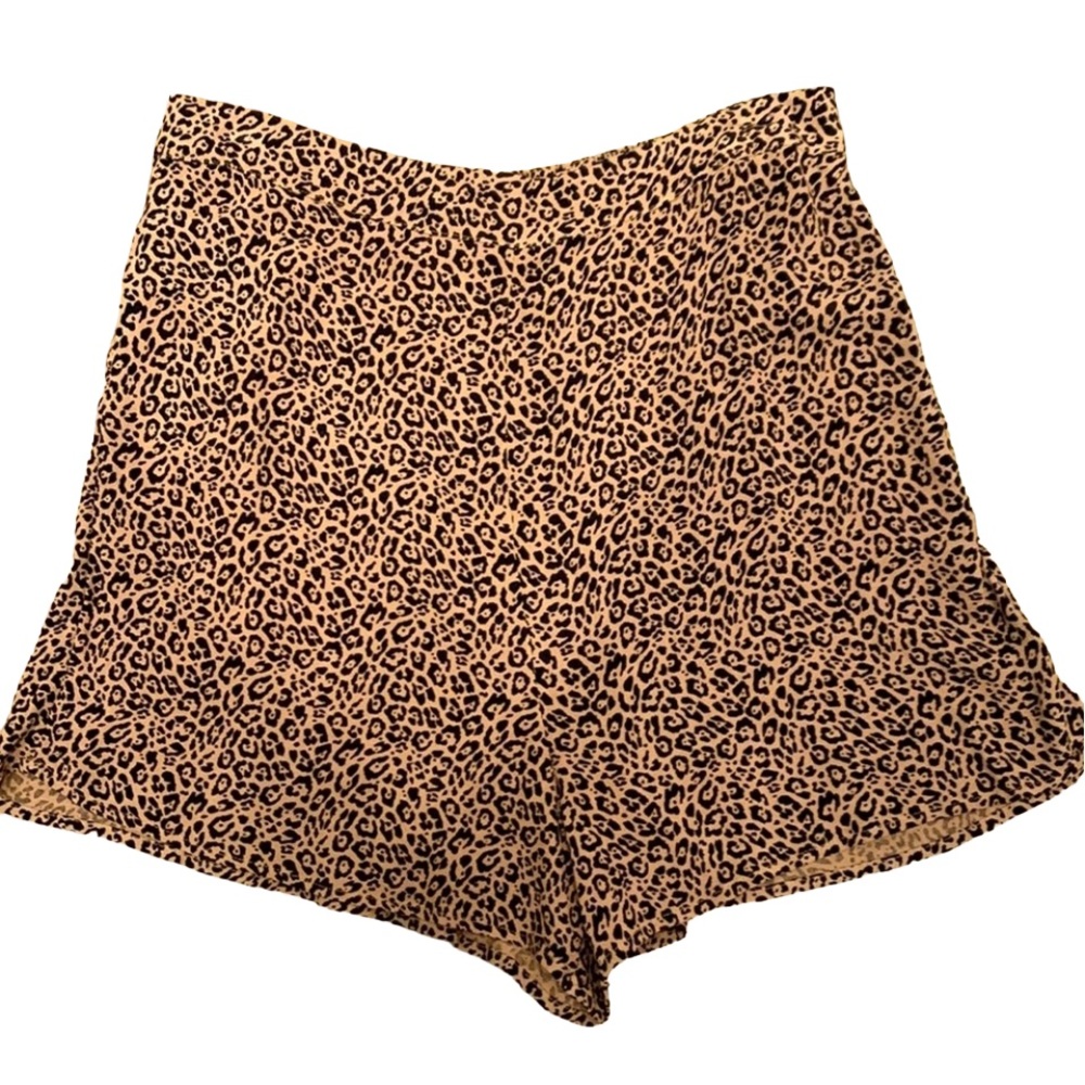 American Eagle Outfitter Shorts Viscose Large High Waist Wide Leg Shorts NWOT